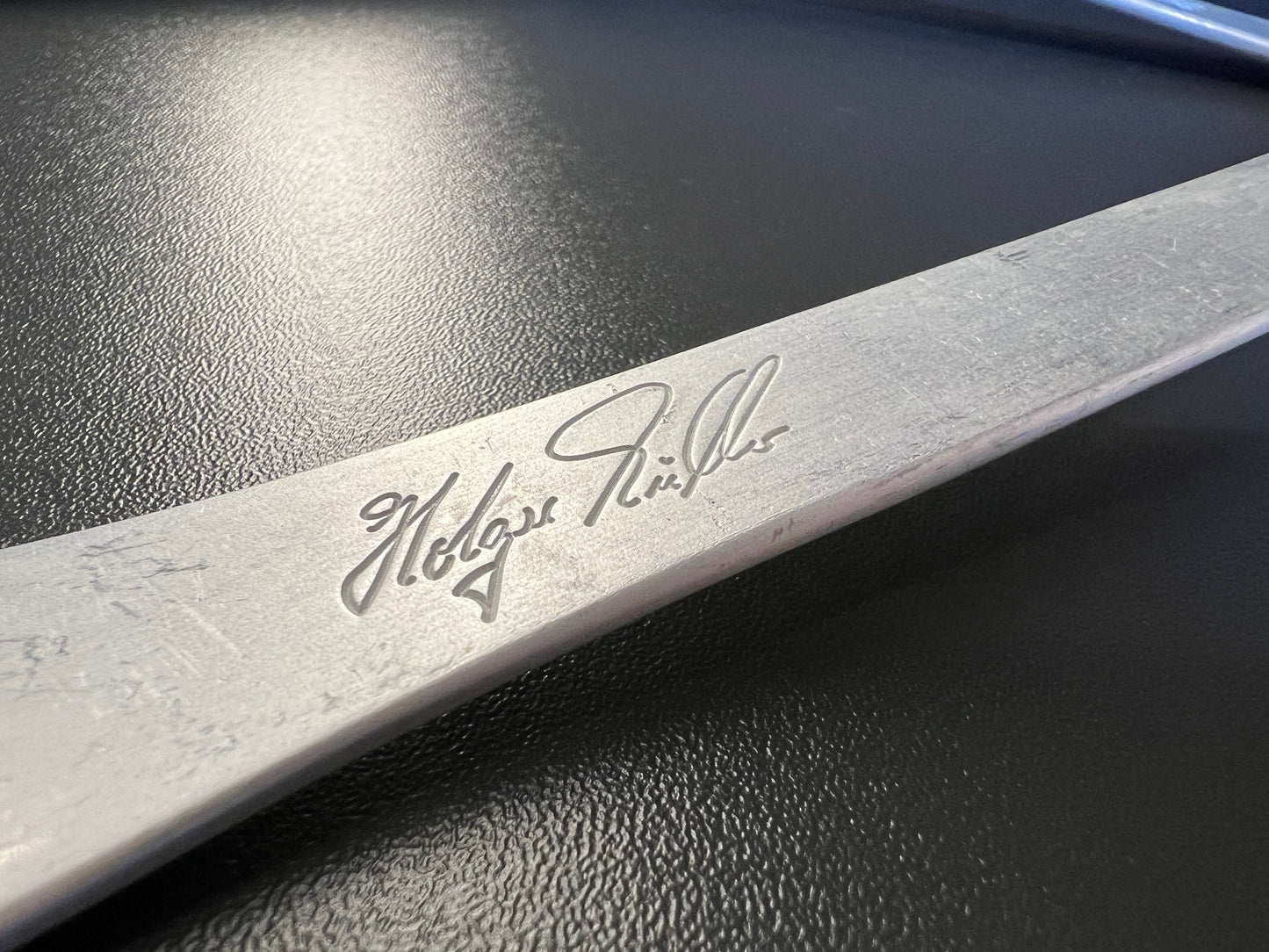 Gravur auf den Original Holger Müller Löffeln – signiertes Blasmusik Instrument